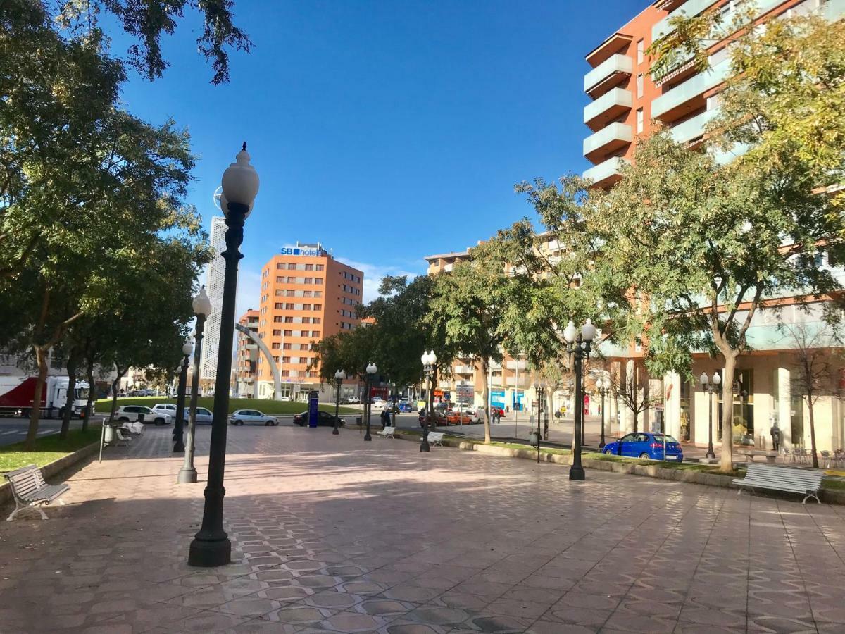 Apartment Rambla Tarragona Free Parking ภายนอก รูปภาพ